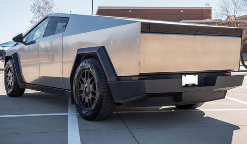 2024 Tesla Cybertruck All-Wheel Drive