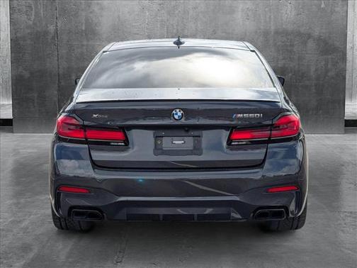 2022 BMW M550 i Xdrive