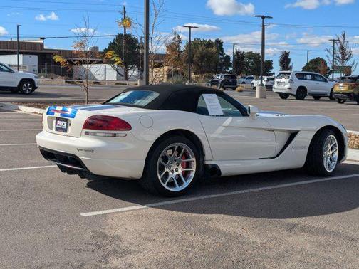 2005 Dodge Viper SRT10