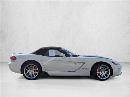 2005 Dodge Viper SRT10