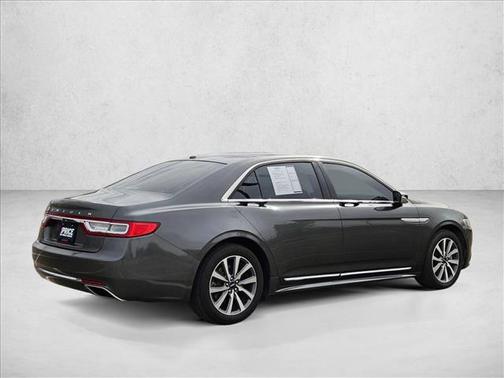 2017 Lincoln Continental Premiere
