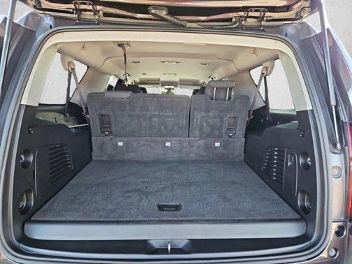 Tungsten Metallic 2017 Chevrolet Suburban LS