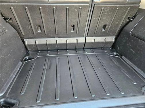 2006 Hummer H3 Base