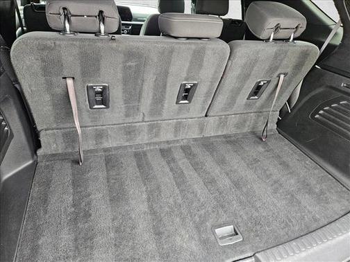 Mosaic Black Metallic 2025 Chevrolet Traverse LT