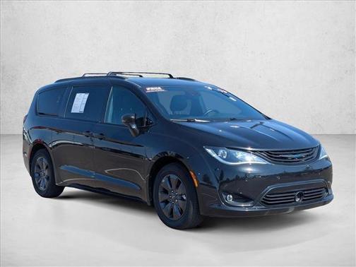 2019 Chrysler Pacifica Hybrid Limited