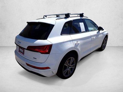 White 2025 Audi Q5 45 S line Premium