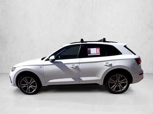 White 2025 Audi Q5 45 S line Premium