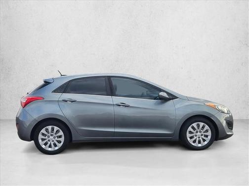 2017 Hyundai Elantra GT Base