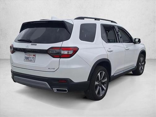 Platinum White Pearl 2025 Honda Pilot Elite