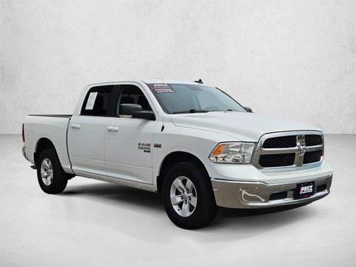 Bright White Clearcoat 2020 RAM 1500 Classic SLT