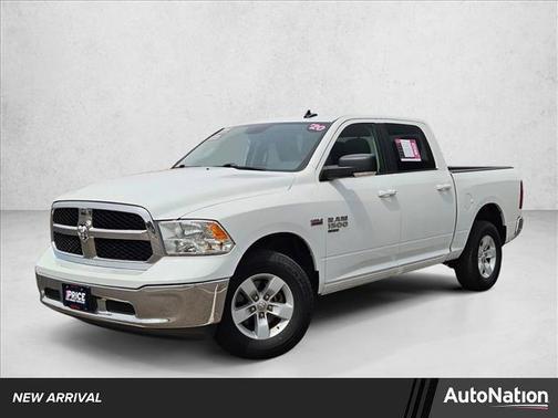 Bright White Clearcoat 2020 RAM 1500 Classic SLT