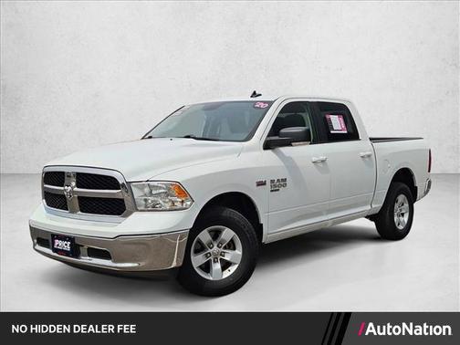 Bright White Clearcoat 2020 RAM 1500 Classic SLT