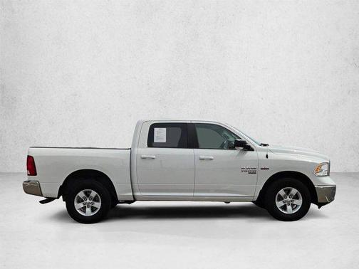Bright White Clearcoat 2020 RAM 1500 Classic SLT