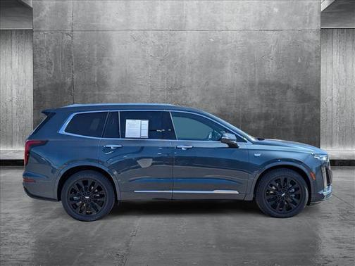 2021 Cadillac XT6 Premium Luxury FWD