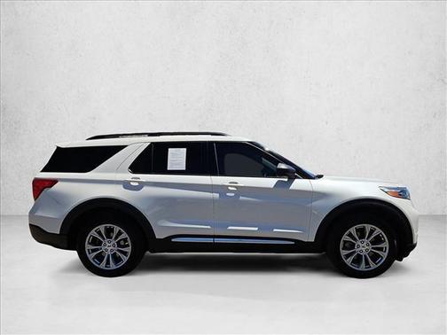 Star White Metallic Tri-Coat 2021 Ford Explorer XLT