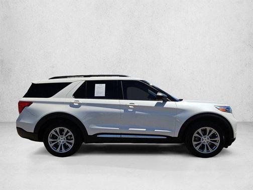 Star White Metallic Tri-Coat 2021 Ford Explorer XLT