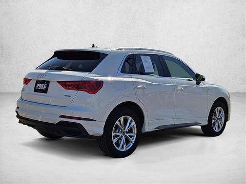 2024 Audi Q3 Premium 45 TFSI S line quattro Tiptronic