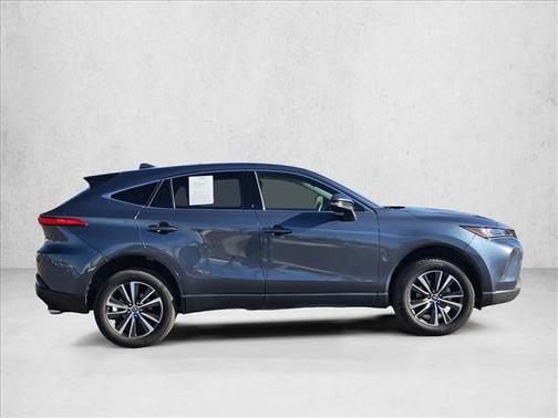 2022 Toyota Venza LE