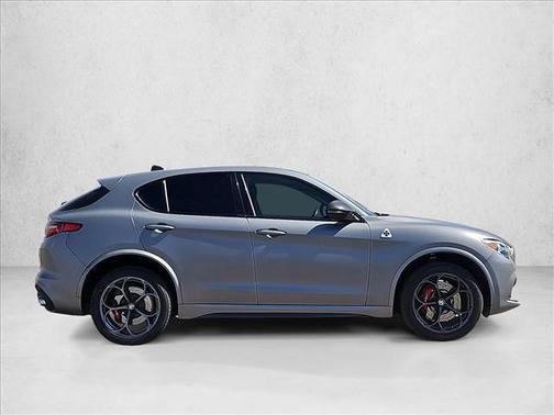 2019 Alfa Romeo Stelvio Quadrifoglio