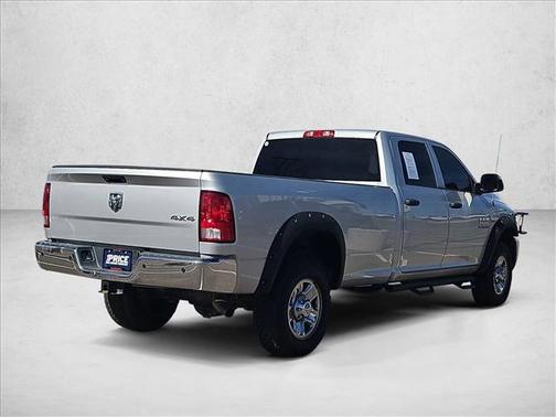 2017 RAM 2500 Tradesman Crew Cab 4x4 8' Box