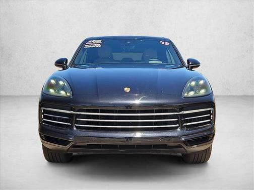 Jet Black Metallic 2019 Porsche Cayenne Cayenne