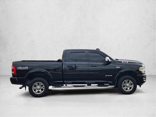 2020 RAM 2500 Laramie Crew Cab 4X4 6'4' Box