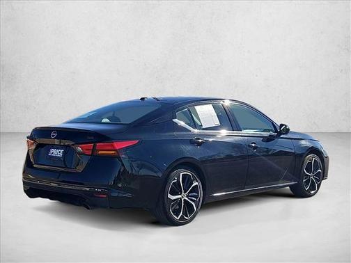 2024 Nissan Altima SR FWD