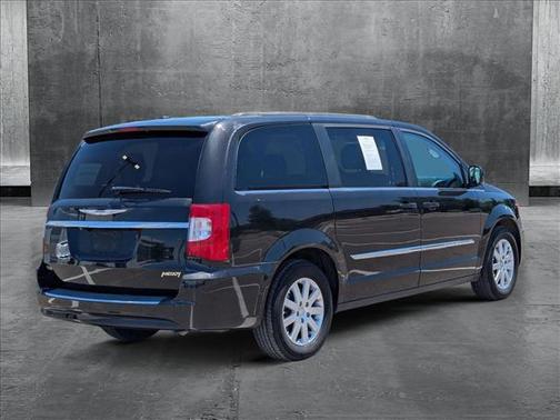 2014 Chrysler Town & Country Touring