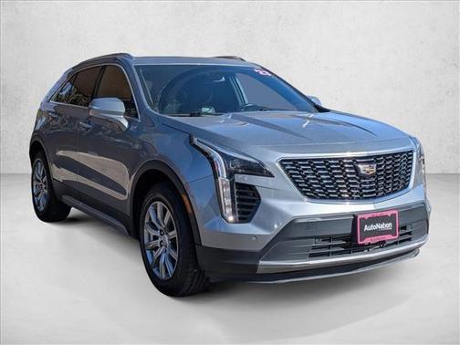 Argent Silver Metallic 2023 Cadillac XT4 Premium Luxury