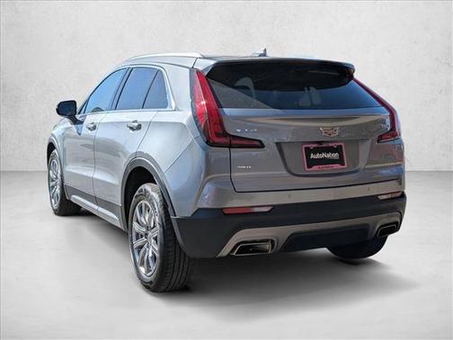 Argent Silver Metallic 2023 Cadillac XT4 Premium Luxury