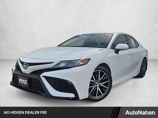 Ice Cap 2023 Toyota Camry SE