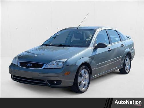 2005 Ford Focus ZX4 S