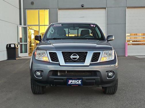 Gun Metallic 2021 Nissan Frontier SV