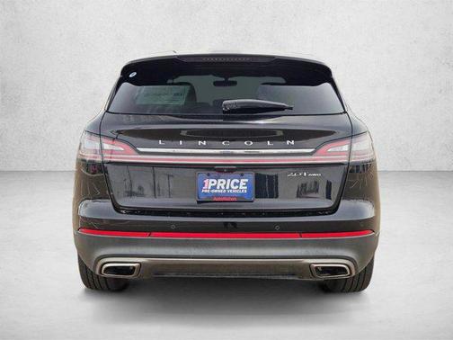 Infinite Black Metallic 2019 Lincoln Nautilus Reserve
