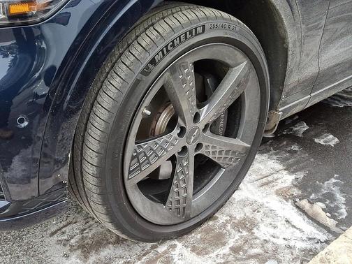 2023 Genesis GV70 2.5T AWD