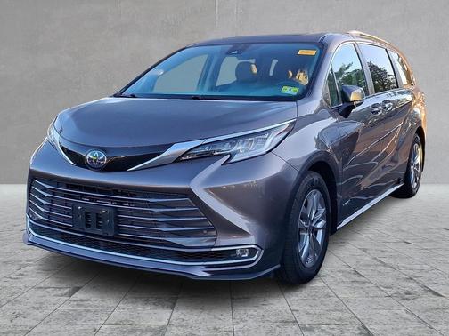 Predawn Gray Mica 2021 Toyota Sienna Limited 7-Passenger