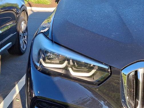 Carbon Black Metallic 2023 BMW X5 xDrive40i