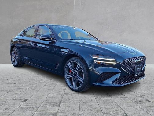 2025 Genesis G70 2.5T