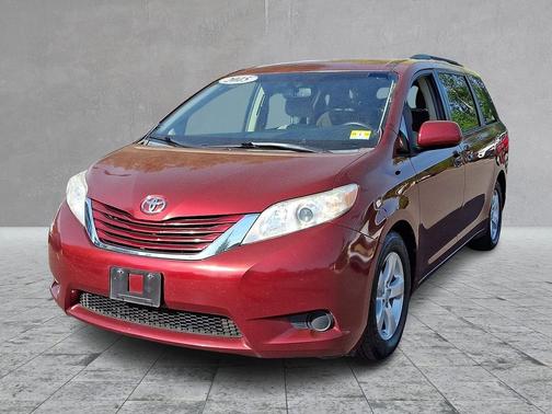 Salsa Red Pearl 2015 Toyota Sienna LE