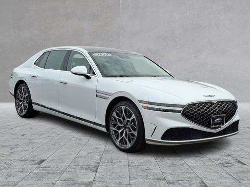2023 Genesis G90 e-SC