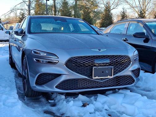 2023 Genesis G70 2.0T AWD