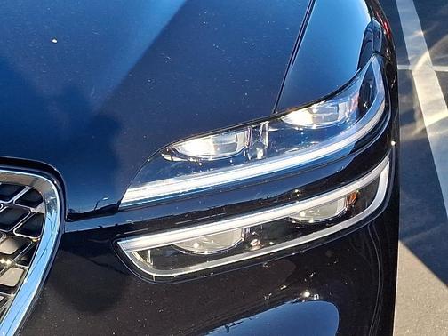 Vik Black 2024 Genesis GV70 2.5T AWD