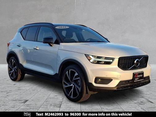 2021 Volvo XC40 T5 R-Design