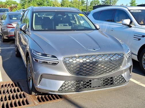 Silver 2023 Genesis Electrified GV70 Advanced AWD