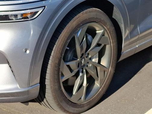 Silver 2023 Genesis Electrified GV70 Advanced AWD