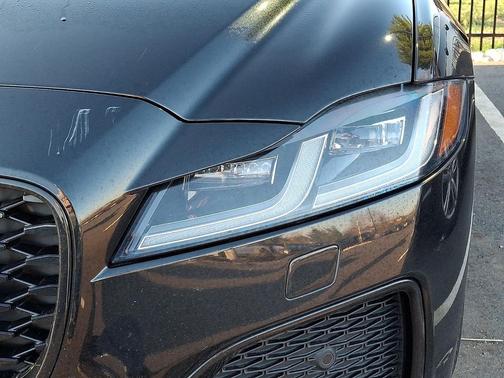 2022 Jaguar XF R-Dynamic SE P300 AWD Automatic