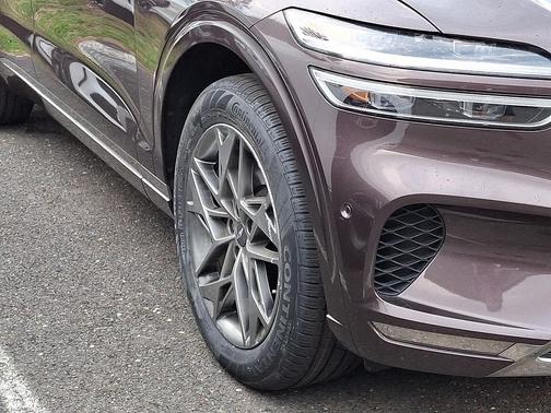 Barossa Burgundy 2022 Genesis GV70 2.5T AWD