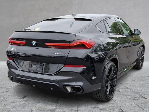 Black Sapphire Metallic 2024 BMW X6 xDrive40i