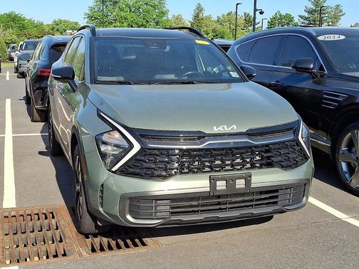 Jungle Green - JUG 2023 Kia Sportage X-Line