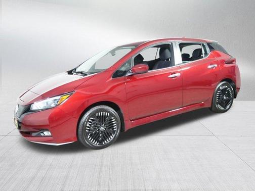 2025 Nissan Leaf SV PLUS